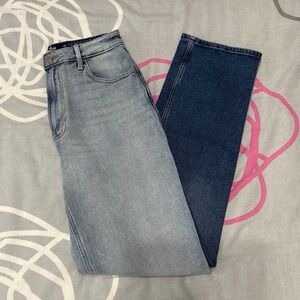 Hollister Ultra High-Rise Two Tone Straight Leg Jeans